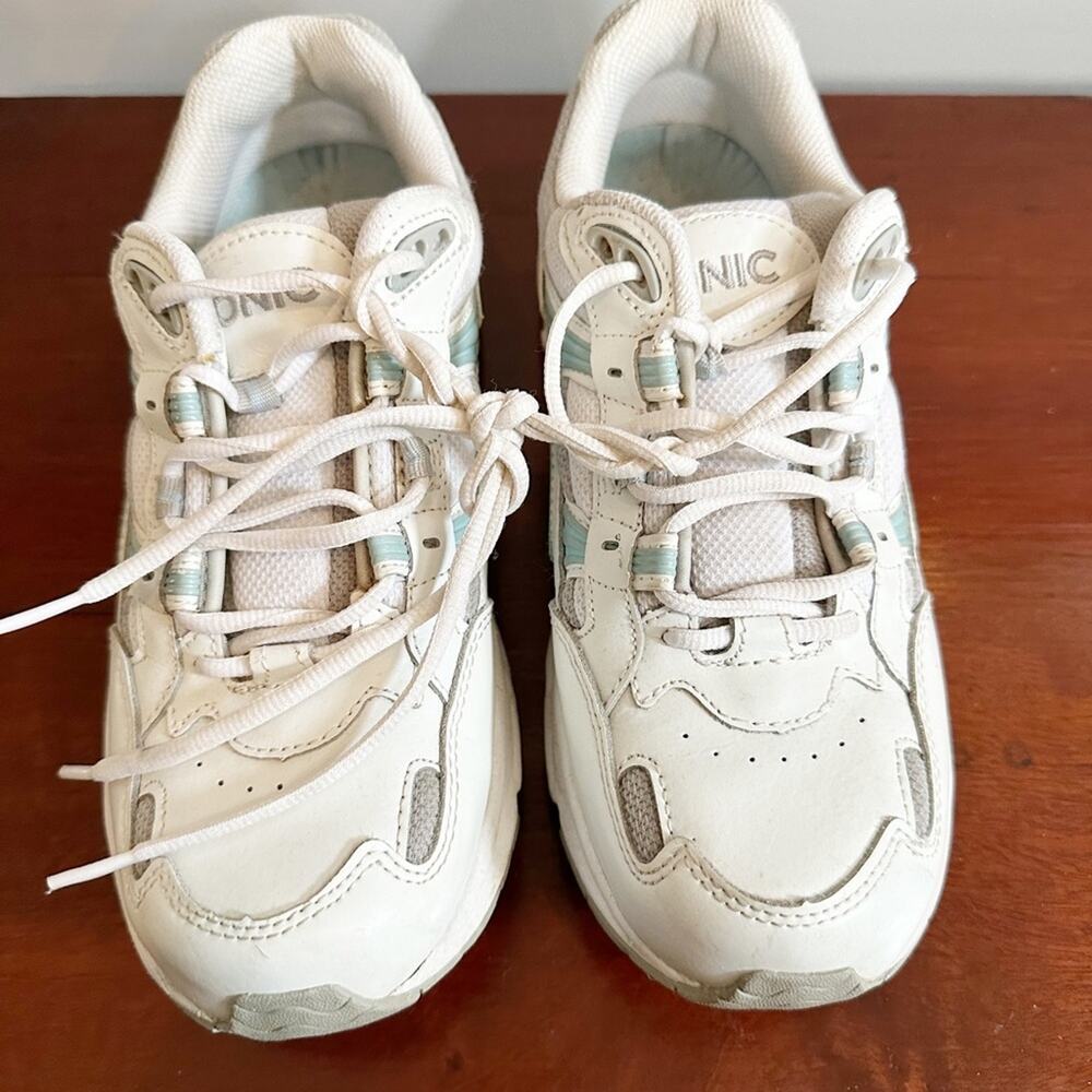 VIONIC Walker Orthoheel sneakers white sneakers 8.5 walking comfort shoes womens